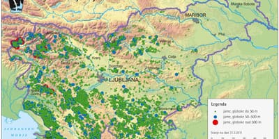 地図の洞窟にはスロヴェニア